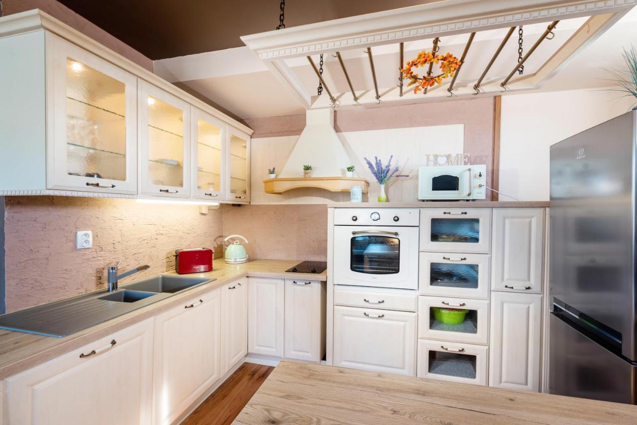 Apartments Sofia Plus Liptovský Mikuláš Екстериор снимка