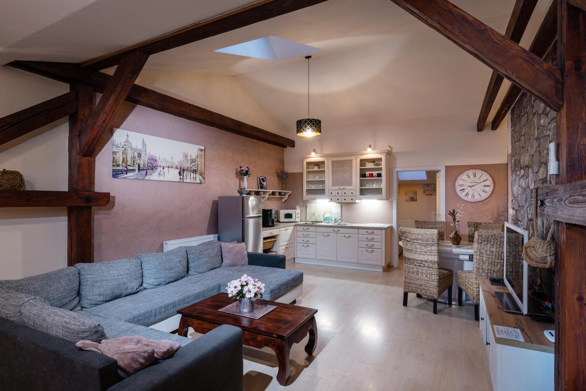 Apartments Sofia Plus Liptovský Mikuláš Екстериор снимка